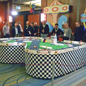 Noleggio-pista-macchinine-elettriche-per-eventi-feste-luna-park-torino-milano-aosta.jpg